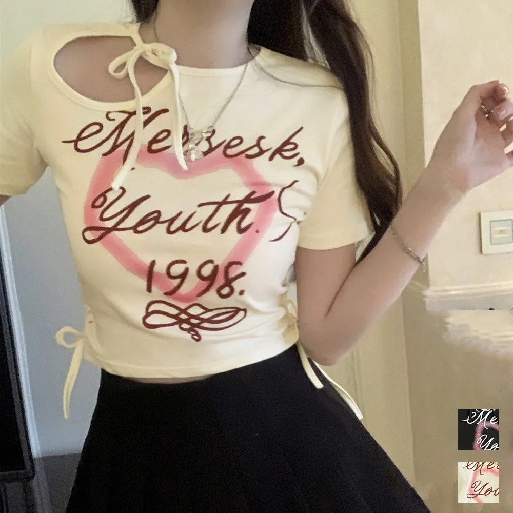 トレンド感溢れる英字ロゴ入り韓国風ショート丈Tシャツ｜レディース半袖トップス 綿素材で肌触り◎