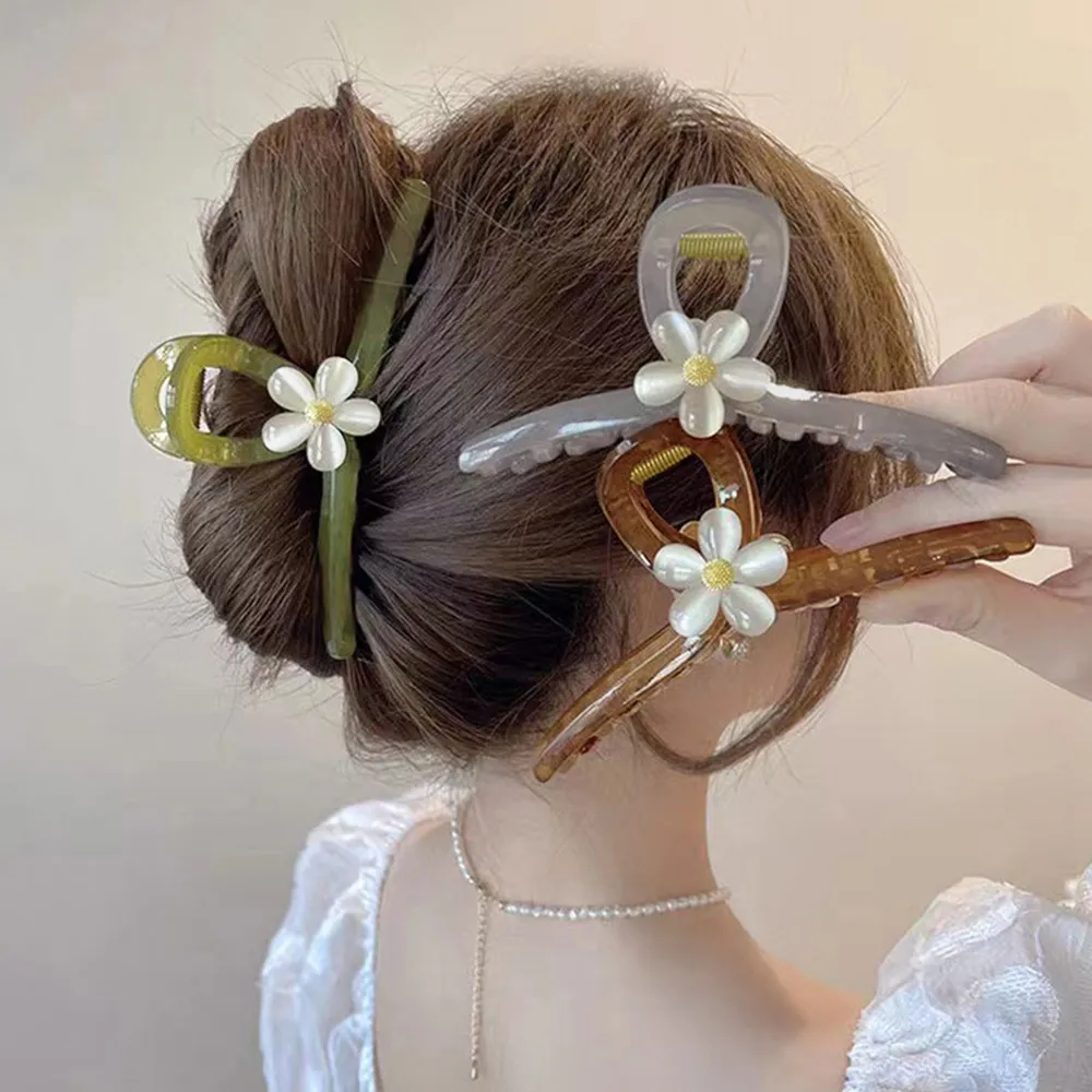 大きめフラワーヘアクリップ バンスクリップ 合金&合成樹脂製 大人かわいい韓国風髪飾り オルチャンスタイル 簡単ヘアアレンジ