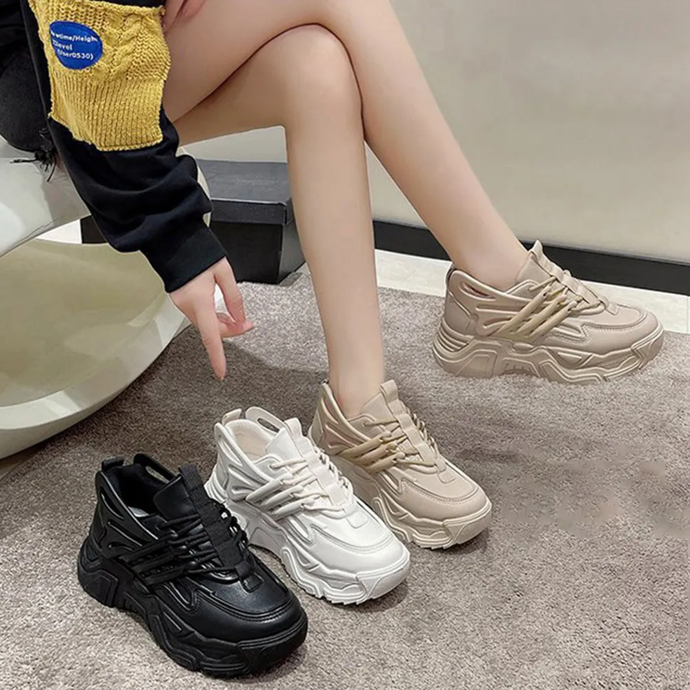ダッドスニーカー 厚底 レディース 韓国風 ボリューム感 黒 レースアップ 歩きやすい インヒール 美脚設計 カジュアルシューズ