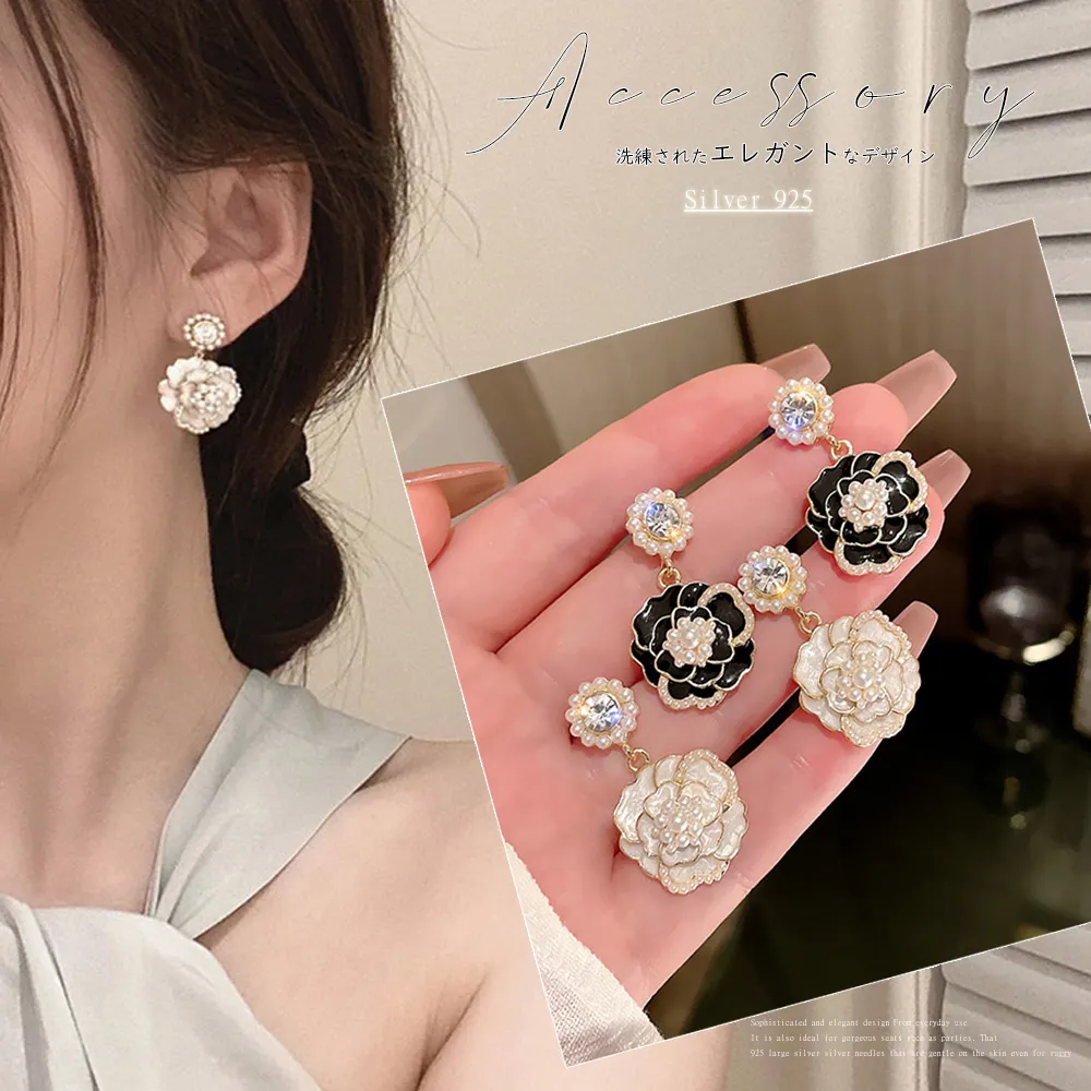 ツバキピアス 韓国風アクセサリー 大人可愛いパール揺れる花モチーフ 大ぶりフェミニン耳飾り