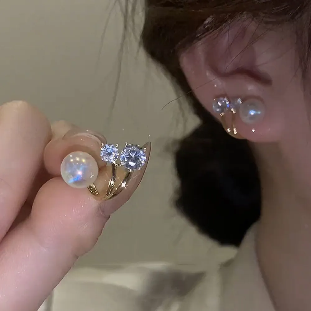 人魚の涙 パールピアス レディース結婚式用 韓国風ビジューデザイン