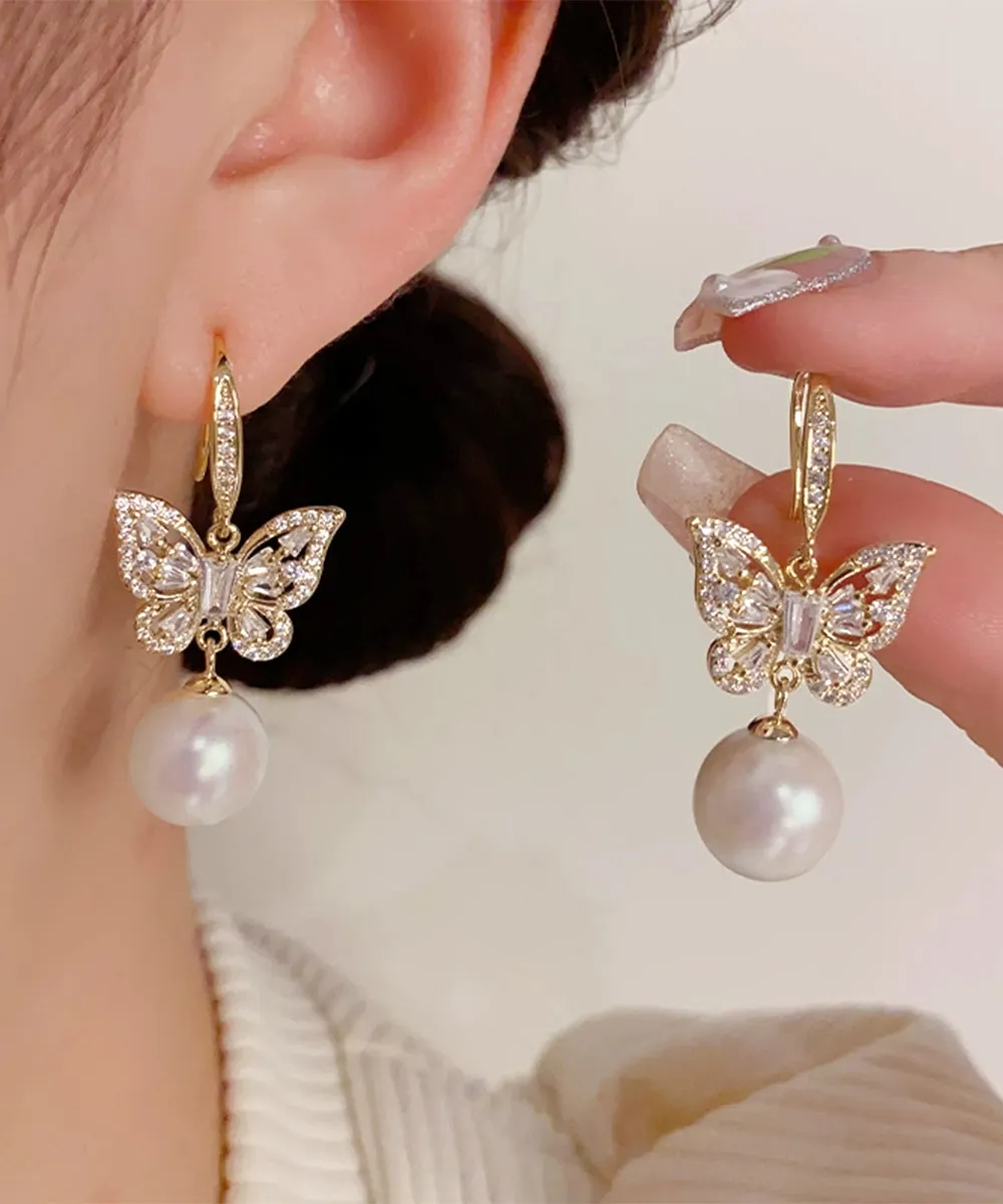 フェイクパール蝶々ピアス 韓国風揺れるデザイン｜結婚式・パーティーに華やかな上品耳飾り