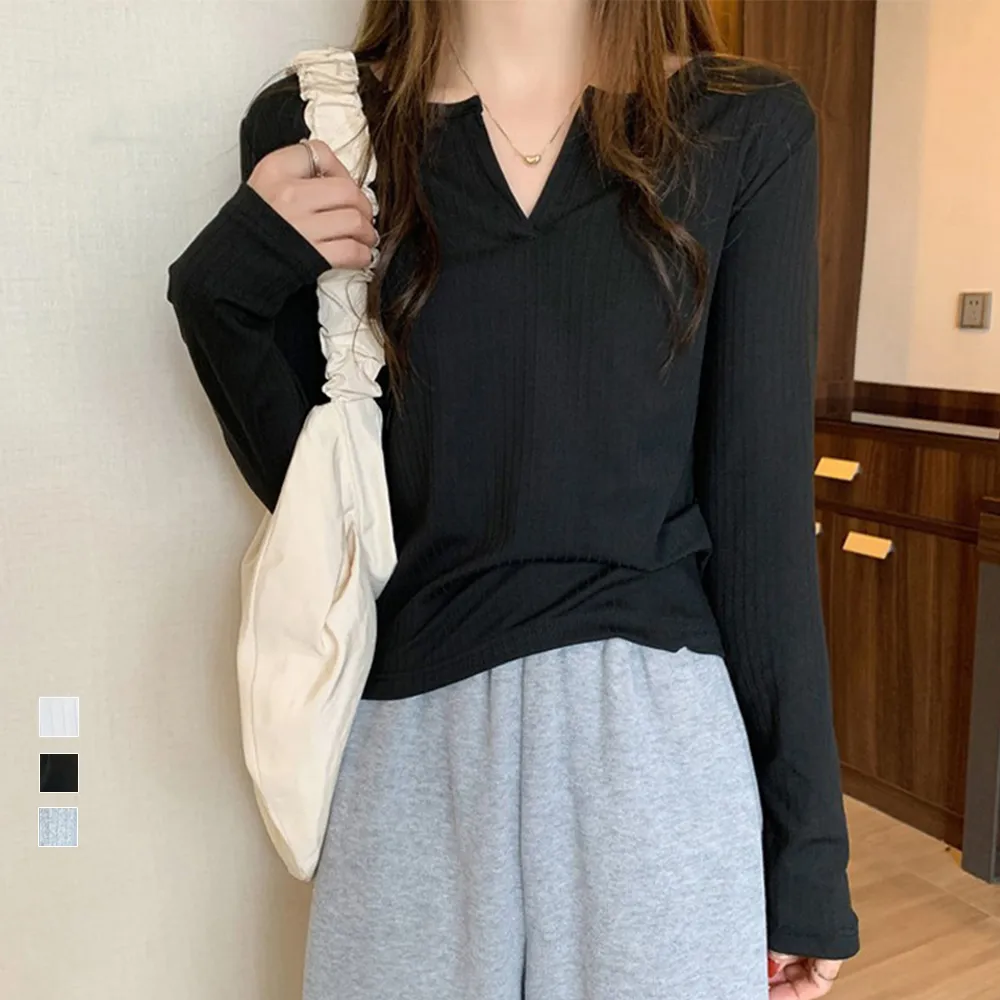 【Vネックで女性らしさUP】薄手長袖ニットトップス | ストレッチ素材で着やせ効果