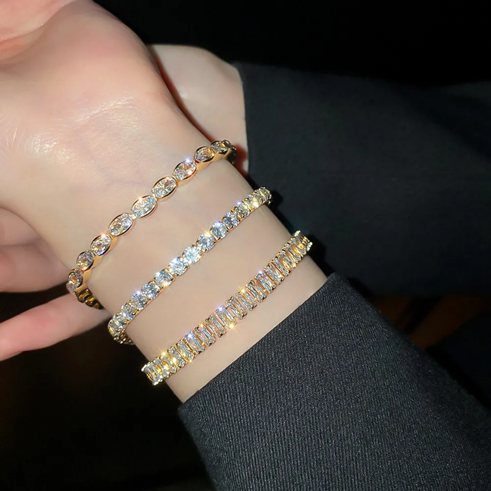 ラインストーンブレスレット キラキラゴージャス｜韓国風上品アクセサリー 誕生日プレゼントや結婚式にも最適