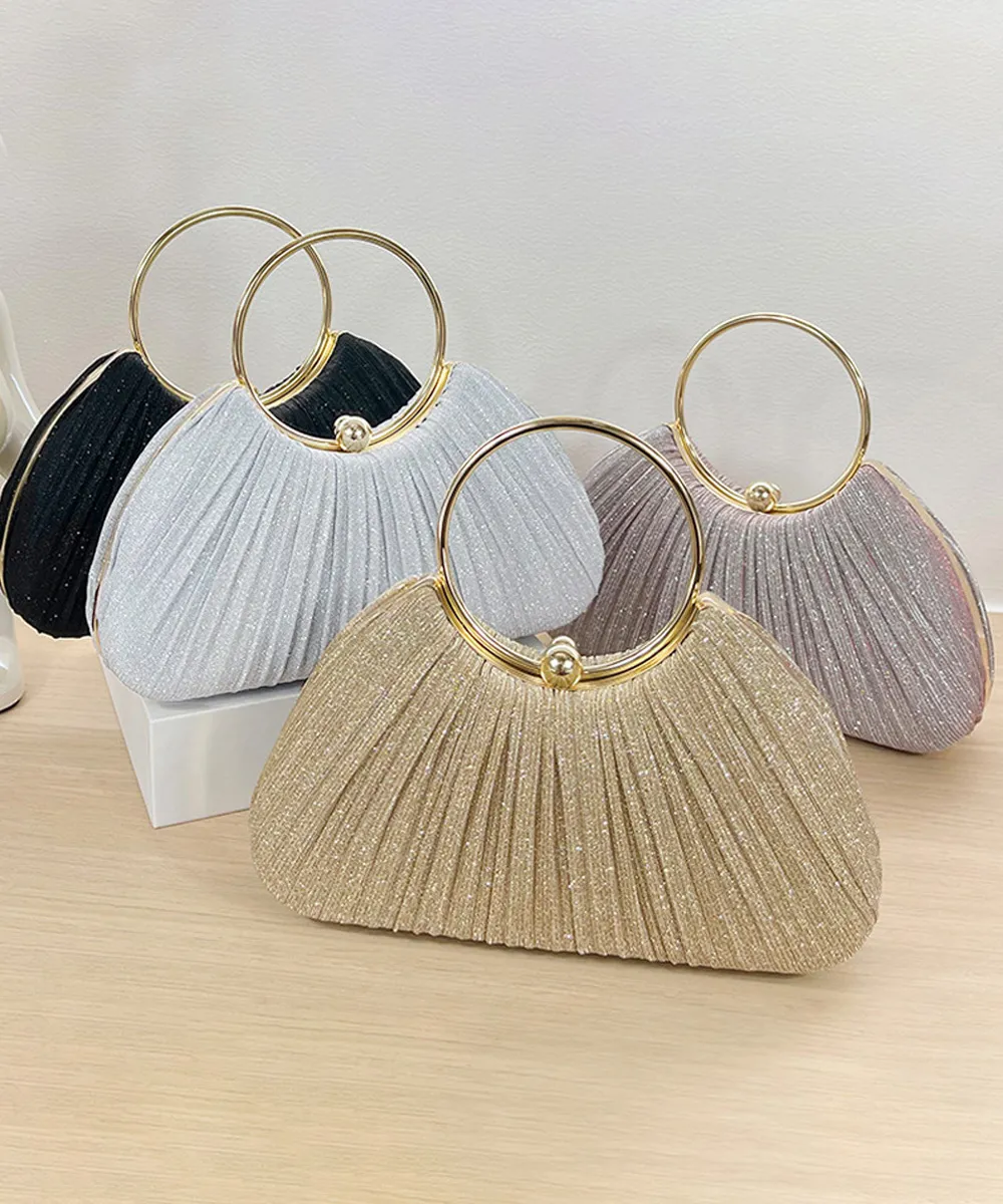 煌めくサテンプリーツクラッチバッグ