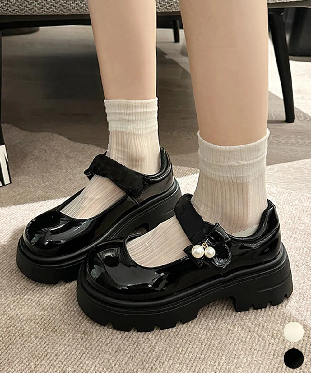 厚底ローファー 美脚効果あり