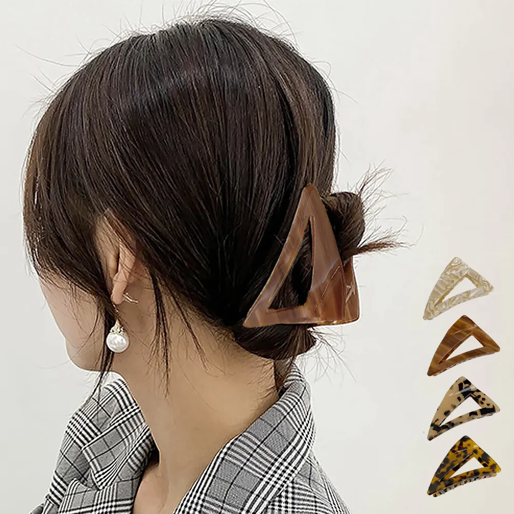トライアングルヘアクリップ｜べっ甲柄 アクリル 大人可愛いまとめ髪 アクセ 韓国風 オフィスカジュアル プレゼントにも